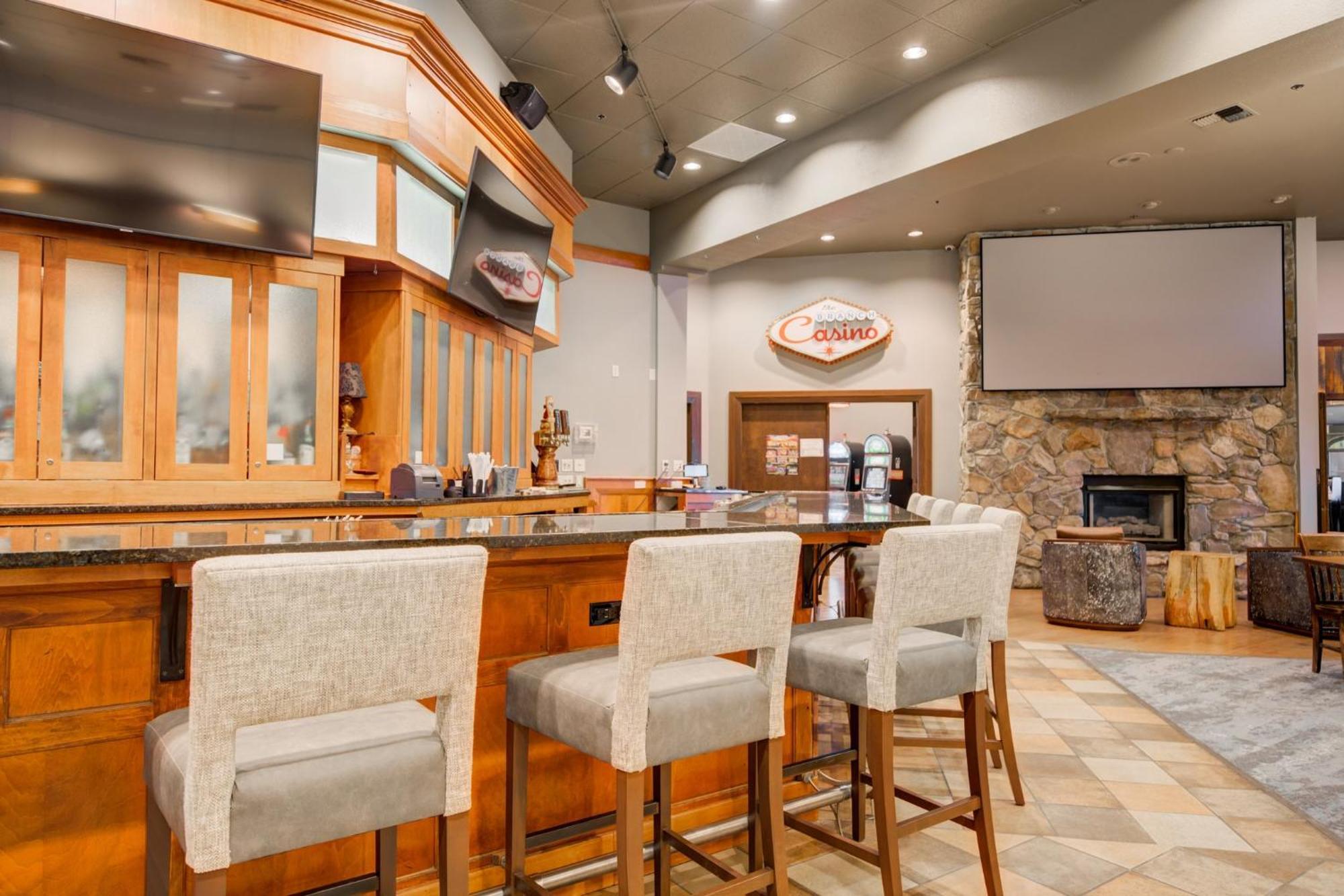 Holiday Inn West Yellowstone By Ihg Ngoại thất bức ảnh
