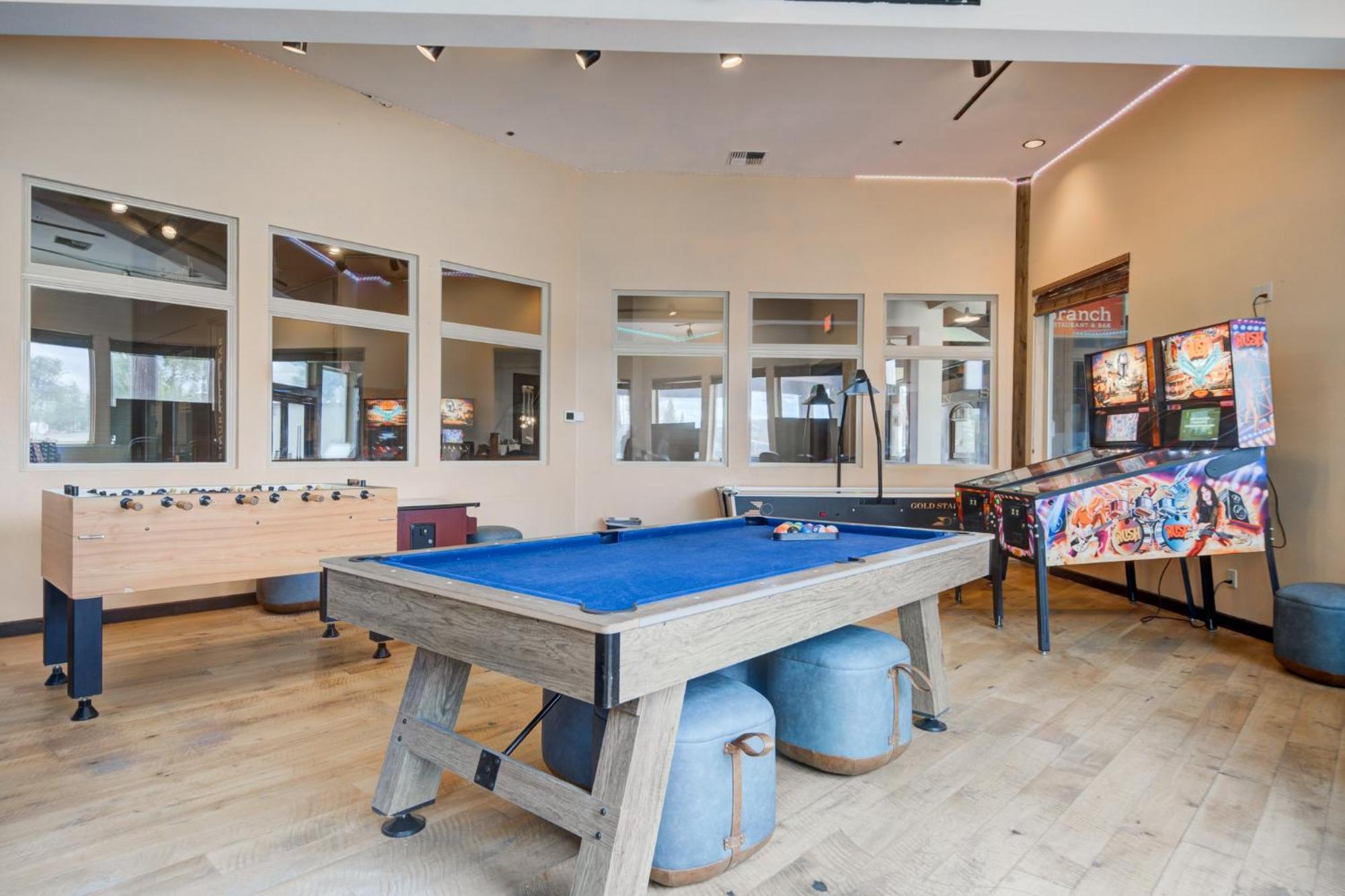 Holiday Inn West Yellowstone By Ihg Ngoại thất bức ảnh