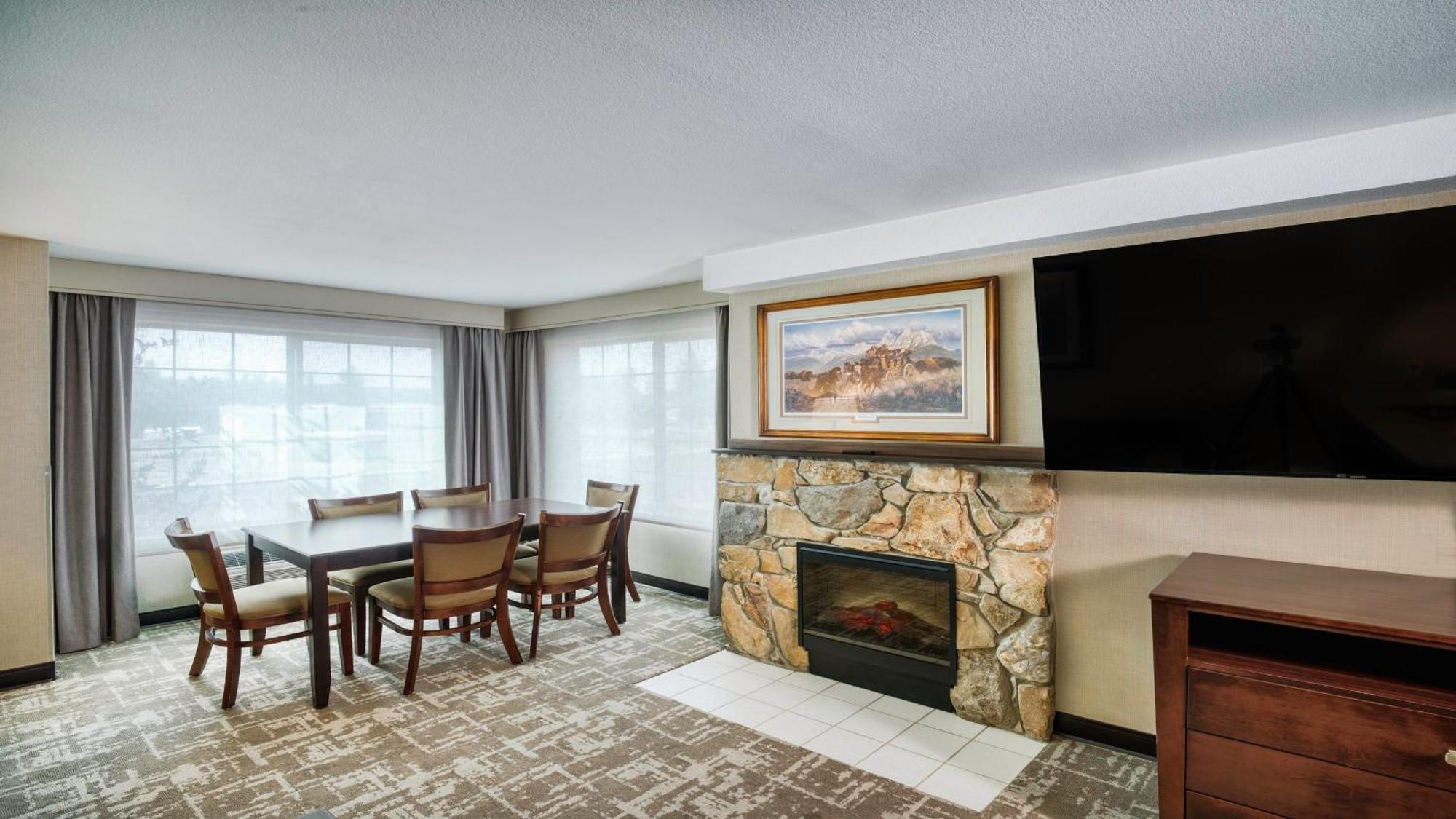 Holiday Inn West Yellowstone By Ihg Ngoại thất bức ảnh